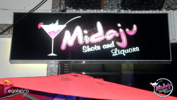 Foto 15 de Midaju - Amor y Amistad 2015 en Midaju Bar