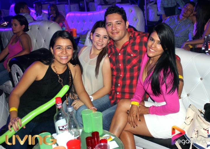 Foto 16 de Living - 2do FDS Abril 2015 en Living Night Club, Cali
