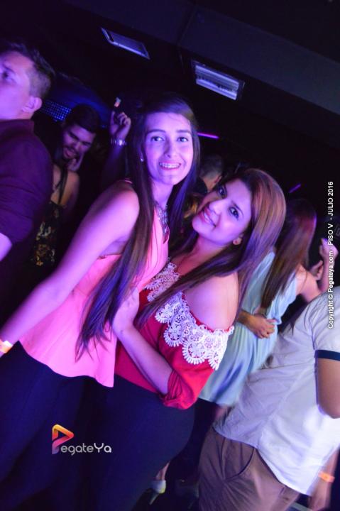 Foto 30 de PISO V - Viernes 15 de julio 2016 en Bar Piso V Bucaramanga, Bucaramanga