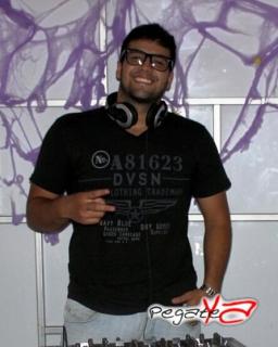 Foto 14 de Octubre 26 del 2013 en Babel / Barra Libre Cali, Cali