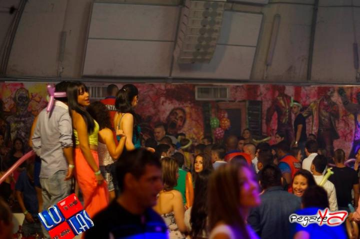 Foto 112 de Lolas Club - 1er FDS Nov 2014 en Lolas Club Menga Cali, Cali