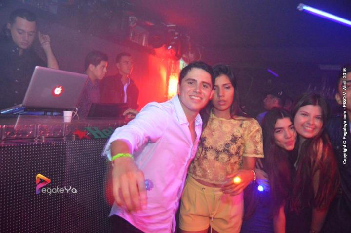 Foto 52 de PISO V - Sabado 16 de abril 2016 en Bar Piso V Bucaramanga, Bucaramanga