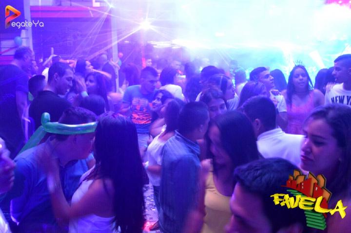 Foto 20 de Favela Club - 3er/4to Fds Marzo 2017 en Favela Club Menga, Cali