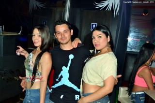 Foto 21 de Fotos malibu Bar Medellin en Malibu Lounge Bar Medellin, Medellín