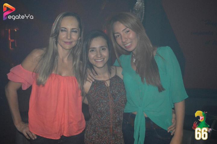 Foto 39 de La lora Bar - AMOR & AMISTAD Sept. 2016 en La Lora Bar, Cali
