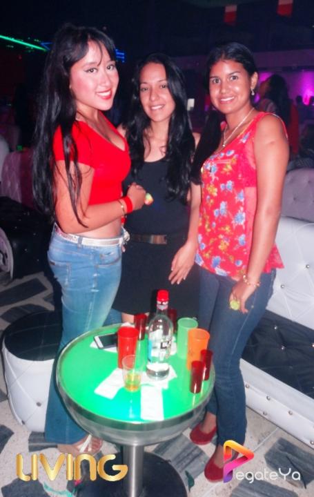 Foto 15 de Living - 4to FDS Marzo 2015 en Living Night Club, Cali