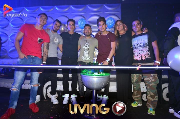 Foto 21 de Living - 3er & 4To Fds Octubre 2016 en Living Night Club, Cali