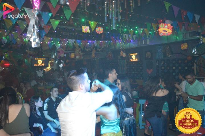 Foto 43 de Mi Dios Se Lo Pague - Hallowen 2016 en Fonda Mi Dios Se Lo Pague, Cali