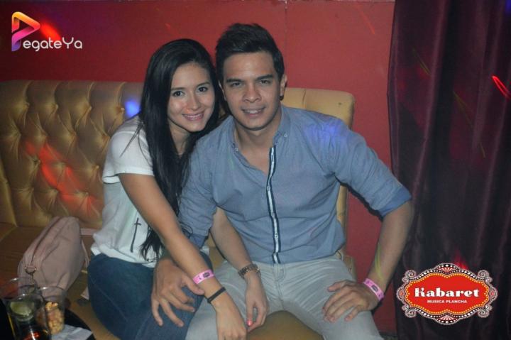 Foto 6 de Kabaret Bar - 5to FDS Mayo 2015 en Kabaret - Granada, Cali