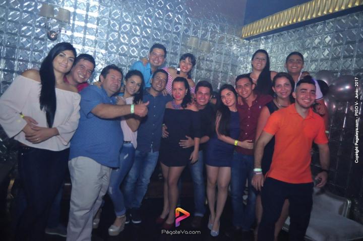 Foto 13 de PISO V - Sábado 3 de Mayo de 2017 en Bar Piso V Bucaramanga, Bucaramanga