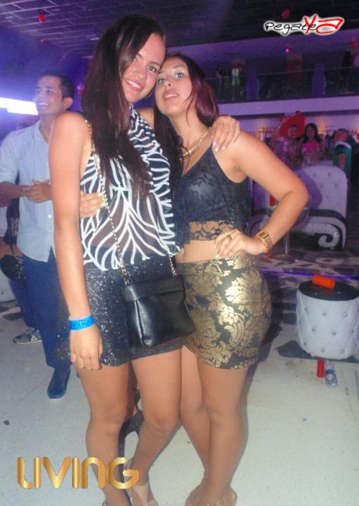 Foto 3 de Living - Amor y Amistad en Living Night Club, Cali