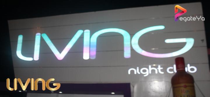 Foto 12 de Living - Enero 16 del 2015 en Living Night Club, Cali