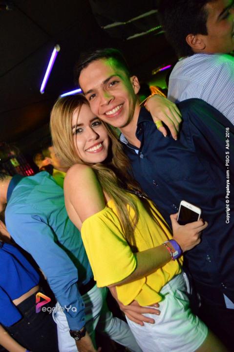 Foto 47 de PISO V - Sabado 2 de abril 2016 en Bar Piso V Bucaramanga, Bucaramanga