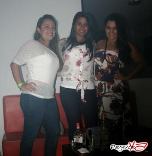 Foto 14 de Febrero 23 del 2013 en Miami Bar Cali, Cali