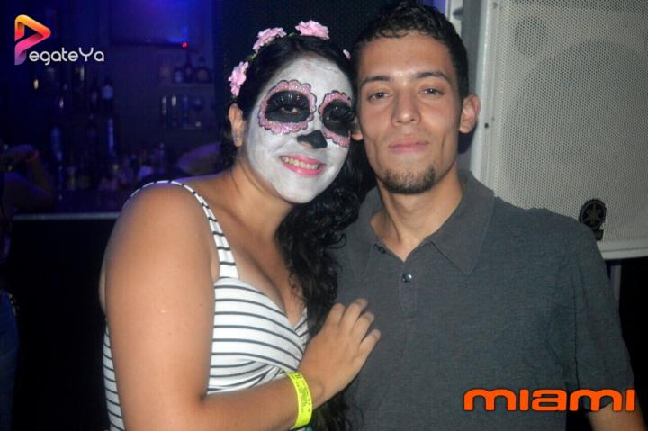 Foto 15 de Miami - Halloween 2015 en Miami Bar Cali, Cali