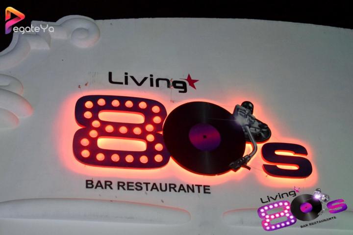 Foto 28 de living 80 - 3er / 4to Mayo 2016 en Living Ochentas Cali, Cali