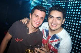 Foto 12 de Bling - Viernes 23 de mayo de 2014 en Bar Bling Bucaramanga, Bucaramanga