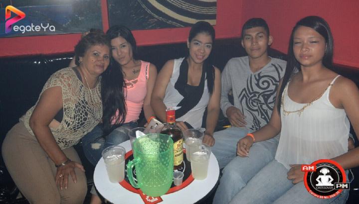 Foto 14 de Ampm Bar - AMOR & AMISTAD 2016 en Am / PM Bar - Cali, Cali