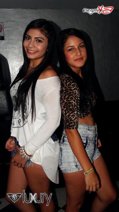 Foto 24 de Luxury - Septiembre 27 en Discoteca Luxury Medellin, Medellín