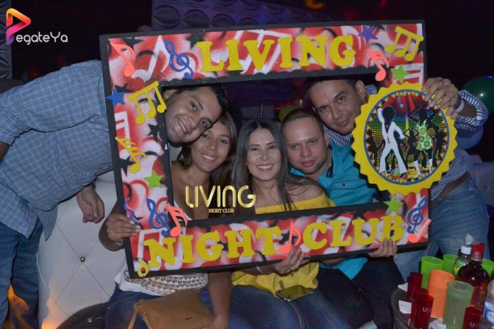Foto 23 de Living Night Club - 5To fds Abril 2016 en Living Night Club, Cali