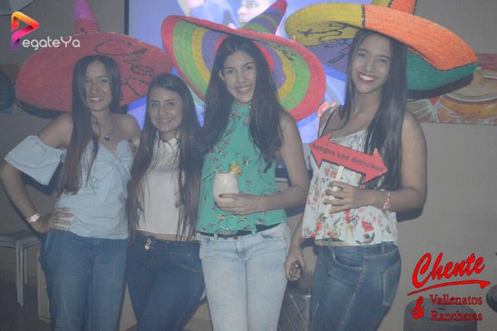 Foto 12 de Chente - 1er 2do FDS Agosto 2016 en CHENTE Vallenatos y Rancheras, Cali