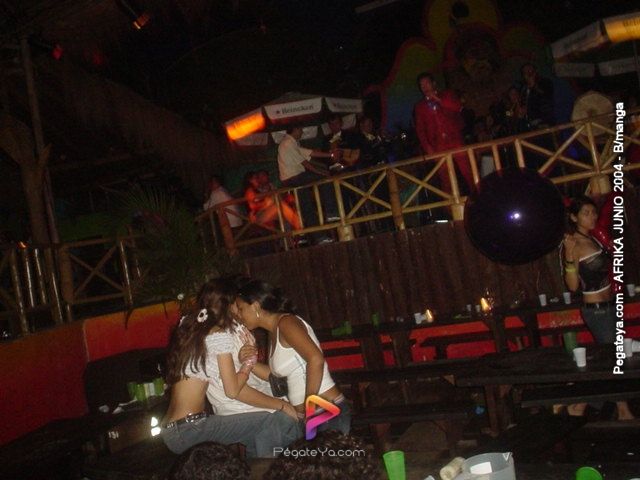 Foto 2 de Afrika · 20 de julio de 2004 en Discoteca Afrika, Bucaramanga
