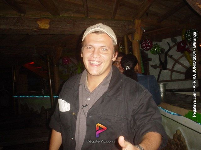 Foto 87 de Afrika · 20 de julio de 2004 en Discoteca Afrika, Bucaramanga