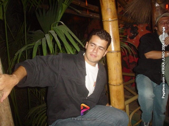Foto 112 de Afrika · 20 de julio de 2004 en Discoteca Afrika, Bucaramanga