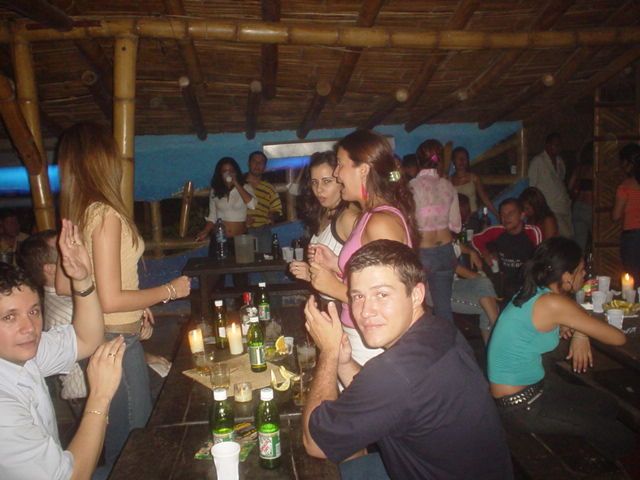 Foto 127 de Afrika · 20 de julio de 2004 en Discoteca Afrika, Bucaramanga