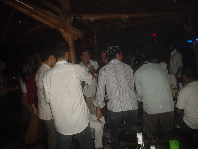 Foto 133 de Afrika · 20 de julio de 2004 en Discoteca Afrika, Bucaramanga