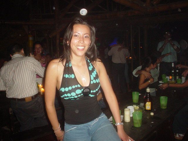 Foto 137 de Afrika · 20 de julio de 2004 en Discoteca Afrika, Bucaramanga