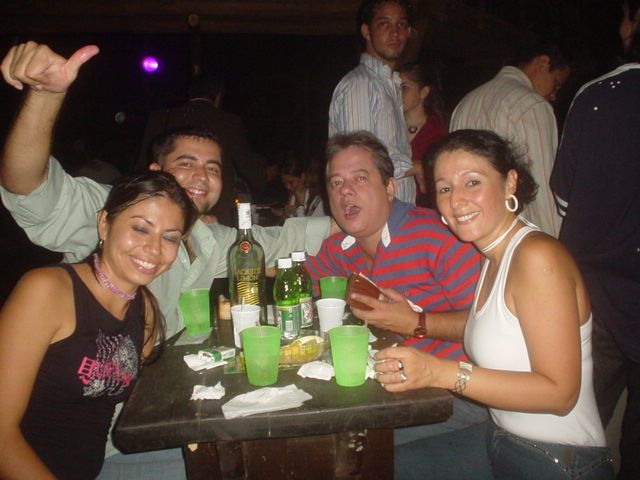 Foto 141 de Afrika · 20 de julio de 2004 en Discoteca Afrika, Bucaramanga