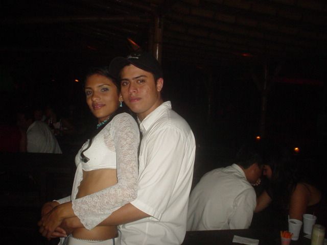 Foto 145 de Afrika · 20 de julio de 2004 en Discoteca Afrika, Bucaramanga