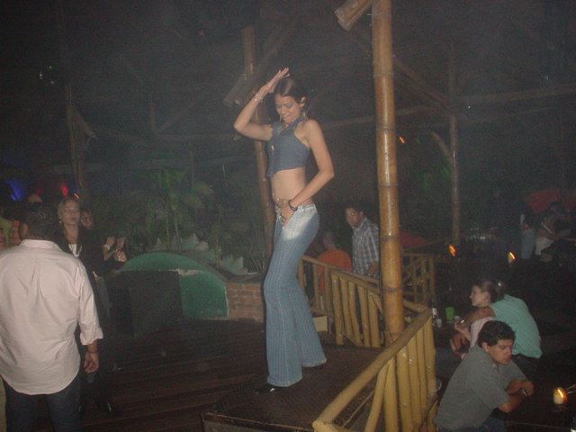 Foto 155 de Afrika · 20 de julio de 2004 en Discoteca Afrika, Bucaramanga