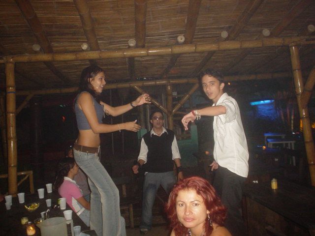 Foto 157 de Afrika · 20 de julio de 2004 en Discoteca Afrika, Bucaramanga