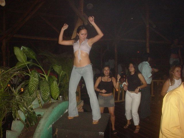 Foto 169 de Afrika · 20 de julio de 2004 en Discoteca Afrika, Bucaramanga