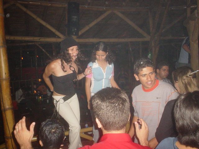Foto 187 de Afrika · 20 de julio de 2004 en Discoteca Afrika, Bucaramanga