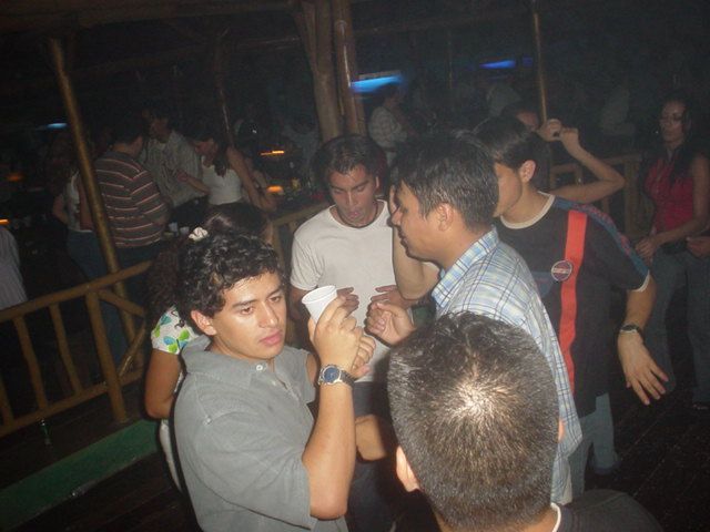 Foto 190 de Afrika · 20 de julio de 2004 en Discoteca Afrika, Bucaramanga