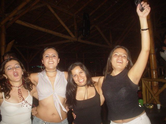 Foto 194 de Afrika · 20 de julio de 2004 en Discoteca Afrika, Bucaramanga