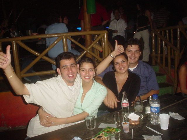 Foto 202 de Afrika · 20 de julio de 2004 en Discoteca Afrika, Bucaramanga