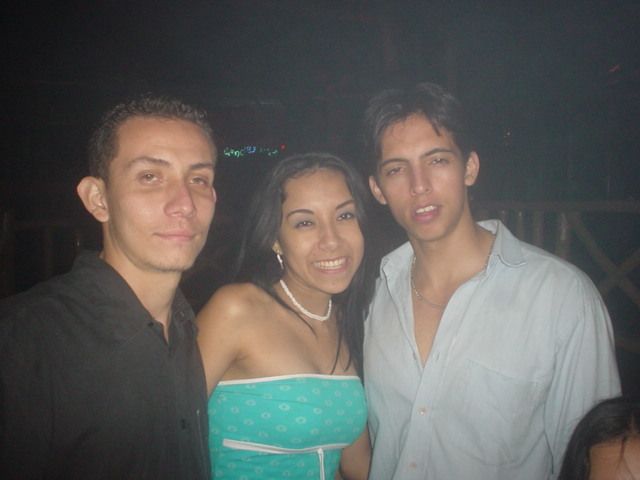 Foto 221 de Afrika · 20 de julio de 2004 en Discoteca Afrika, Bucaramanga