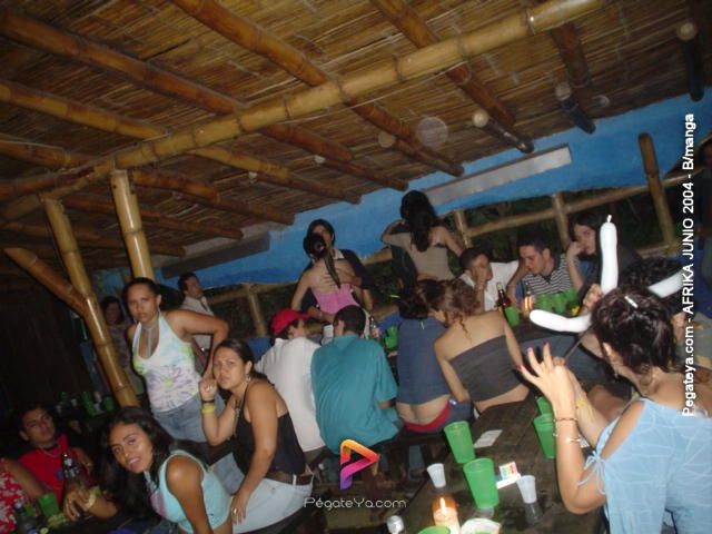 Foto 235 de Afrika · 20 de julio de 2004 en Discoteca Afrika, Bucaramanga