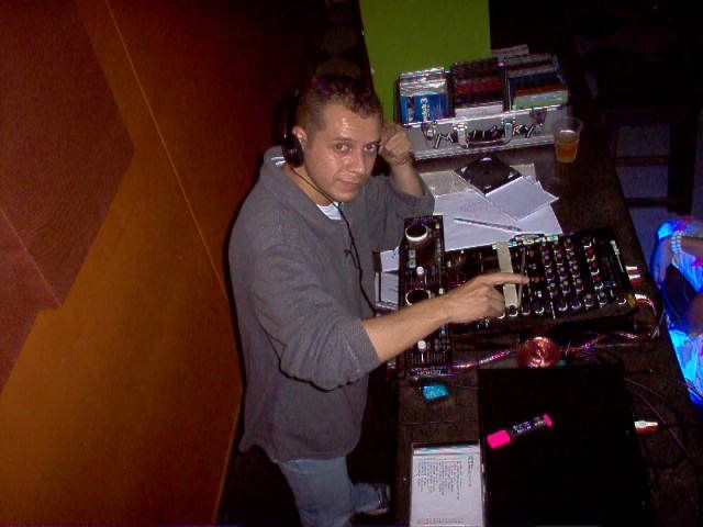 Foto 40 de Bar Antes DE · 20 de julio de 2004 en Bar Antes DE, Bucaramanga