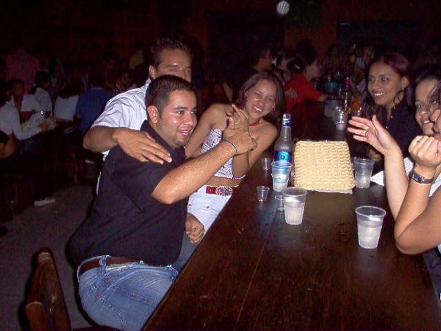 Foto 130 de Bar Antes DE · 20 de julio de 2004 en Bar Antes DE, Bucaramanga
