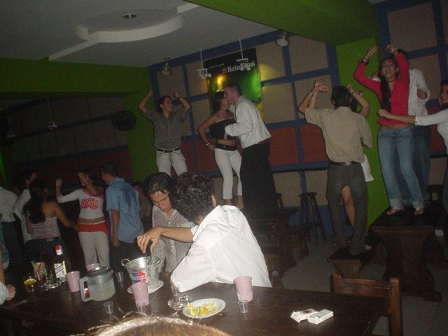 Foto 13 de Bar Antes DE · 20 de julio de 2004 en Bar Antes DE, Bucaramanga