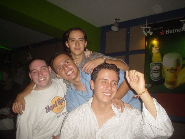 Foto 45 de Bar Antes DE · 20 de julio de 2004 en Bar Antes DE, Bucaramanga