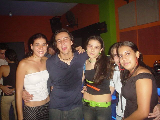 Foto 96 de Bar Antes DE · 20 de julio de 2004 en Bar Antes DE, Bucaramanga