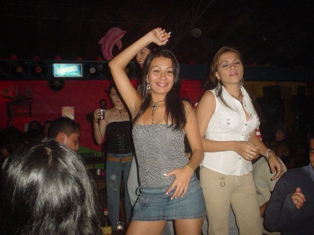Foto 9 de Bar Auditorium · 20 de julio de 2004 en Bar Auditorium, Bucaramanga