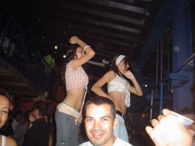 Foto 52 de Bar Auditorium · 20 de julio de 2004 en Bar Auditorium, Bucaramanga