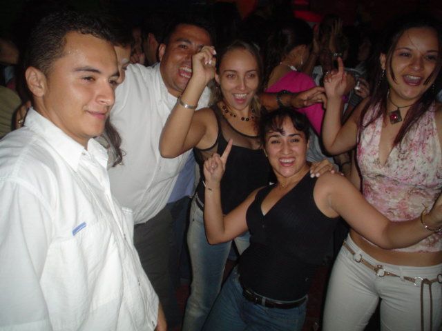Foto 60 de Bar Auditorium · 20 de julio de 2004 en Bar Auditorium, Bucaramanga